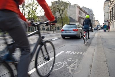 7 tips to cycle into traffic