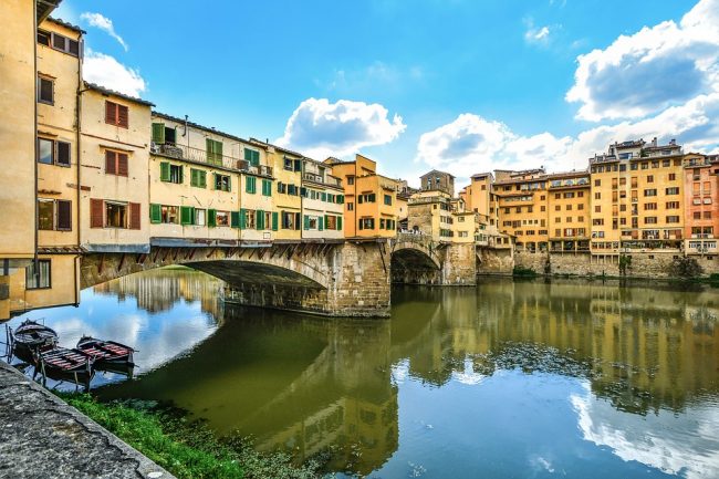 Arno river cycle track