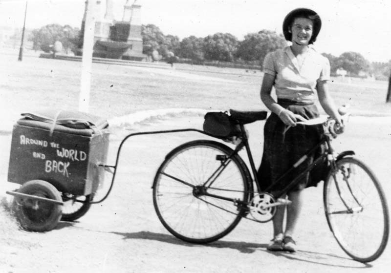 The end of the 1940s: Louise Sutherland was traveling the world by bike