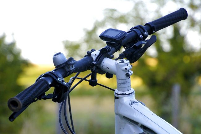 Features of the mountain bike handlebar