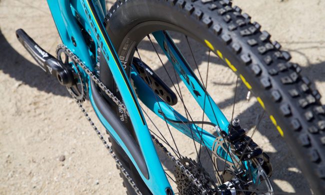 Clean the brake and unblock the pistons of a MTB