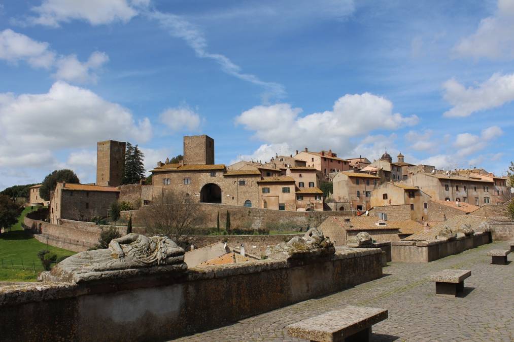 By bike in the heart of Italy: from Orvieto to Tarquinia