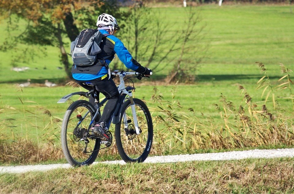 Piedmont: Alpe Noveis by bicycle