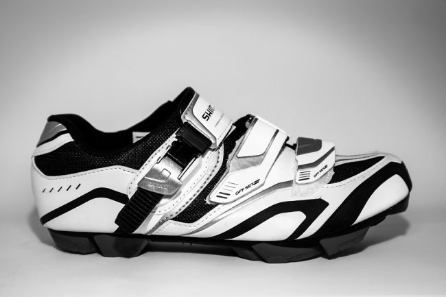 How to choose the right shoes for bike activity